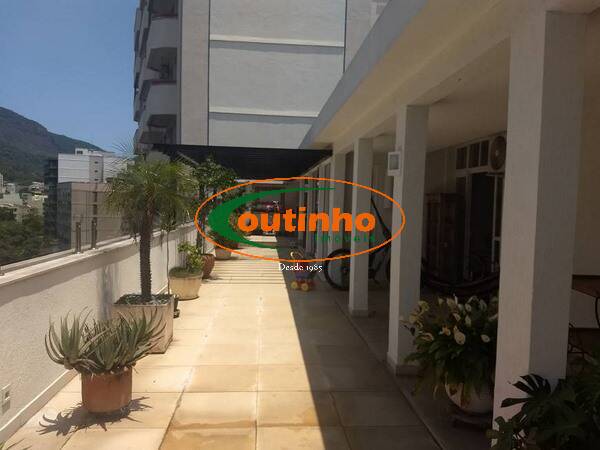 Cobertura à venda com 3 quartos, 280m² - Foto 1