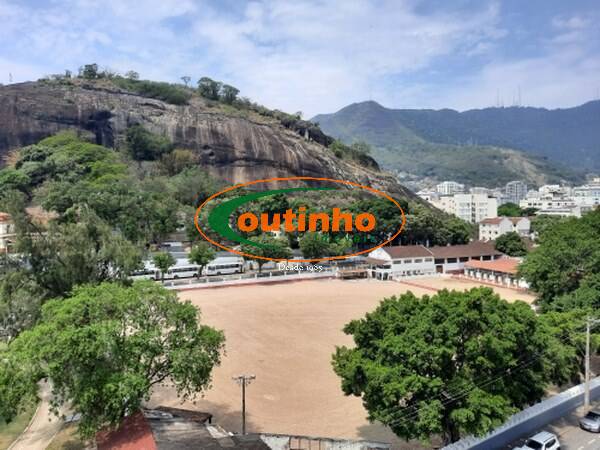 Apartamento à venda com 3 quartos, 111m² - Foto 4