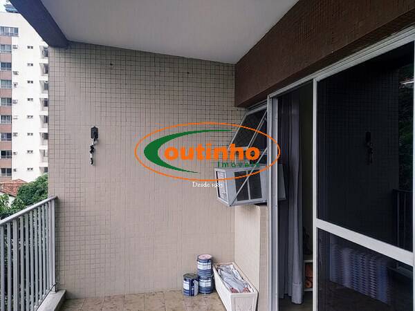 Apartamento à venda com 2 quartos, 65m² - Foto 2