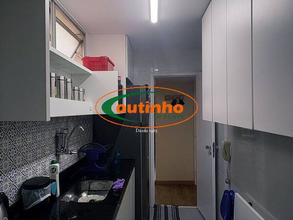 Apartamento à venda com 2 quartos, 65m² - Foto 15