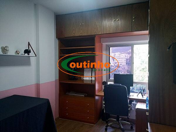 Apartamento à venda com 2 quartos, 65m² - Foto 25