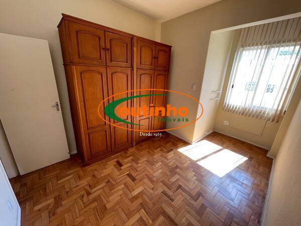 Apartamento à venda com 2 quartos, 63m² - Foto 4