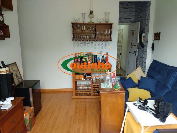 Apartamento à venda com 3 quartos, 82m² - Foto 2