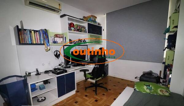 Apartamento à venda com 4 quartos, 190m² - Foto 9