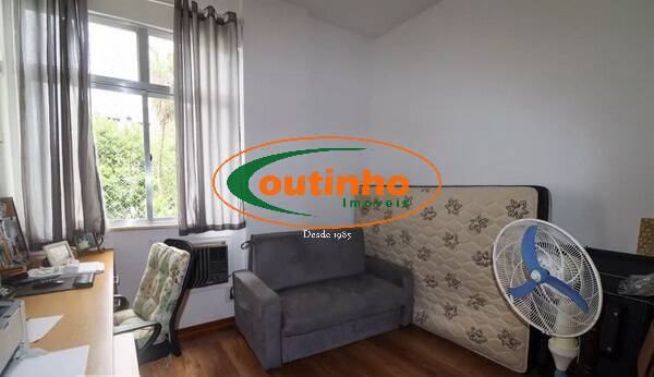 Apartamento à venda com 4 quartos, 190m² - Foto 12