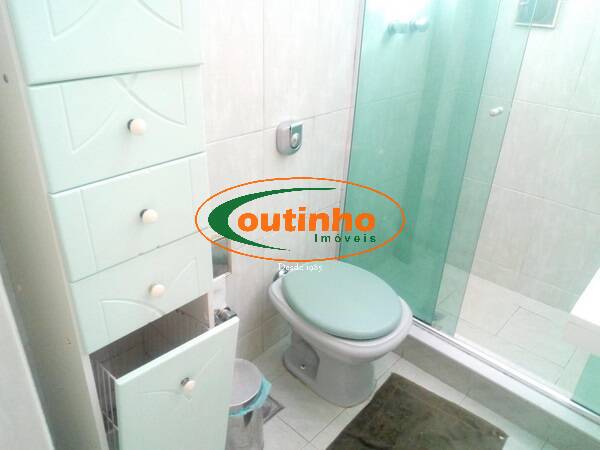 Apartamento à venda com 2 quartos, 70m² - Foto 6