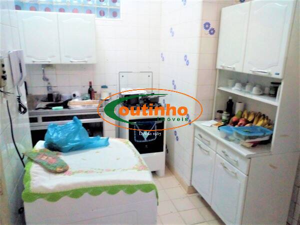 Apartamento à venda com 2 quartos, 70m² - Foto 14