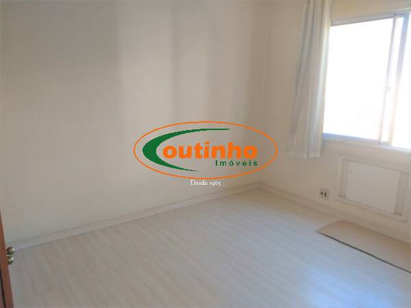 Apartamento à venda com 2 quartos, 74m² - Foto 10