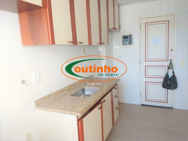 Apartamento à venda com 2 quartos, 74m² - Foto 24