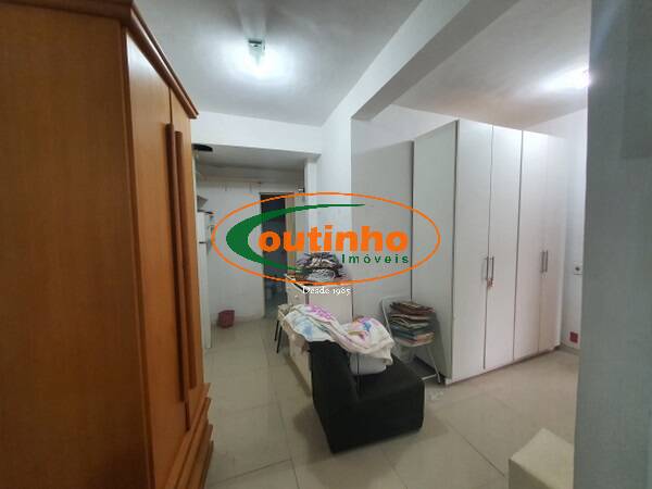 Casa à venda com 4 quartos, 209m² - Foto 26