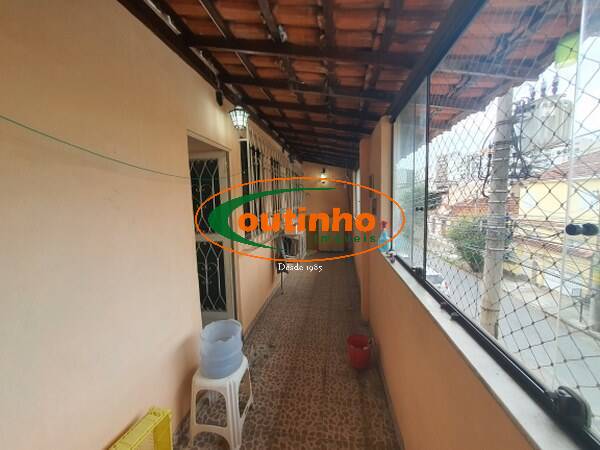 Casa à venda com 4 quartos, 209m² - Foto 29