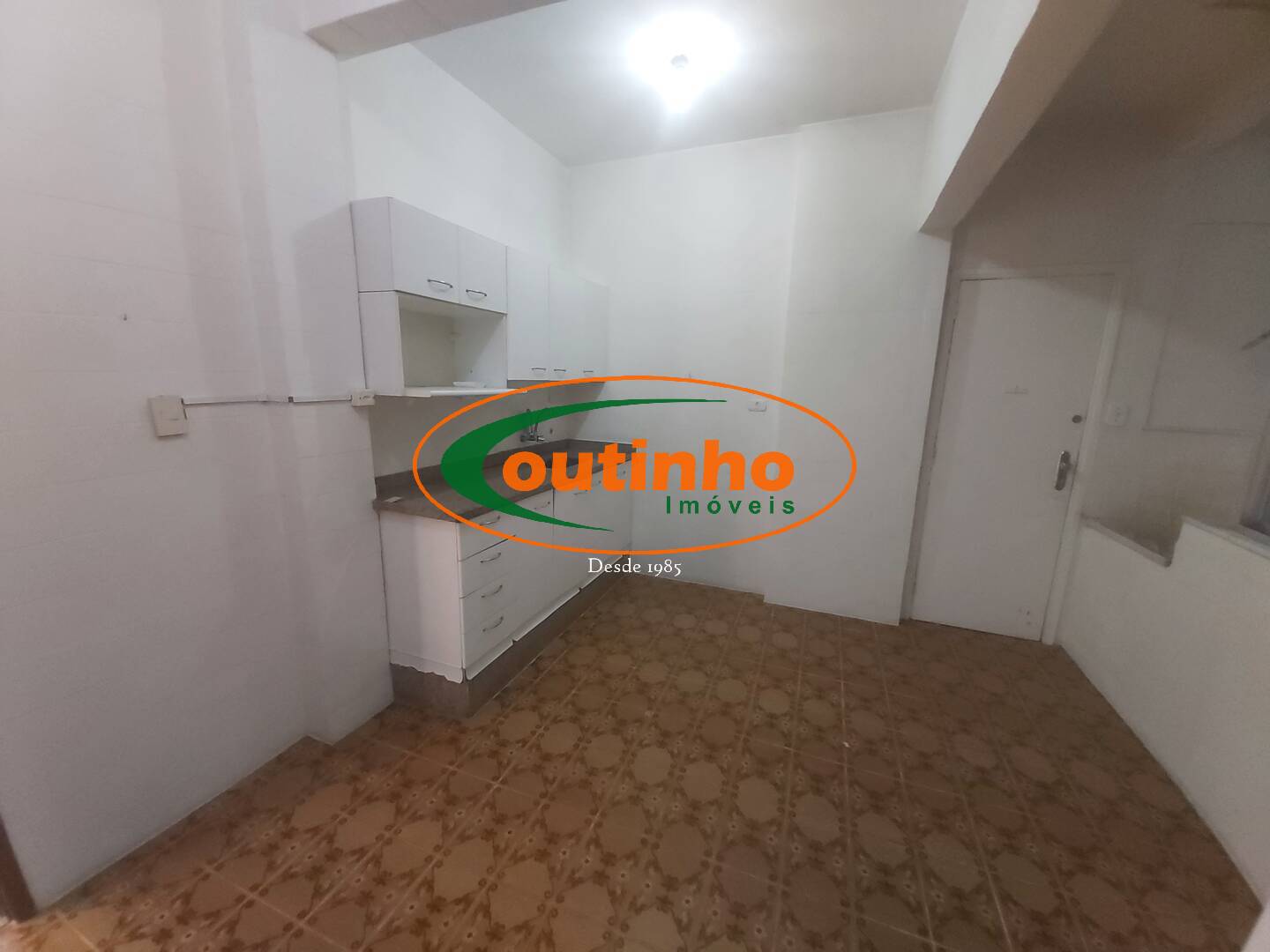 Apartamento à venda com 2 quartos, 69m² - Foto 17