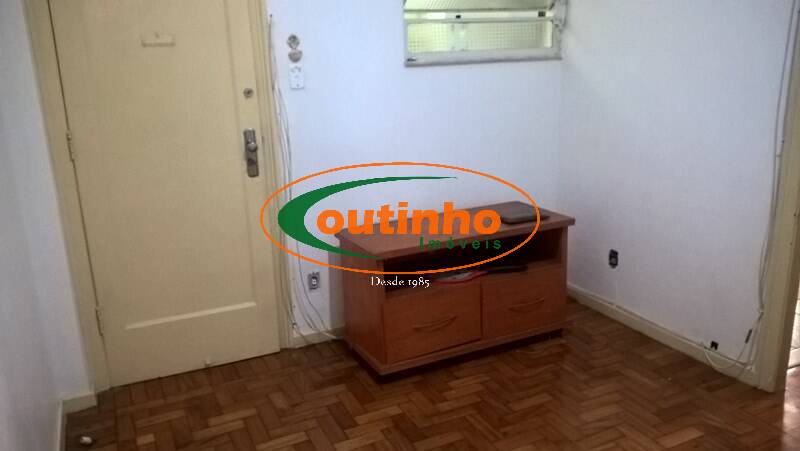 Apartamento à venda com 2 quartos, 70m² - Foto 18