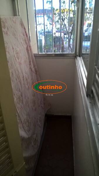 Apartamento à venda com 2 quartos, 70m² - Foto 20