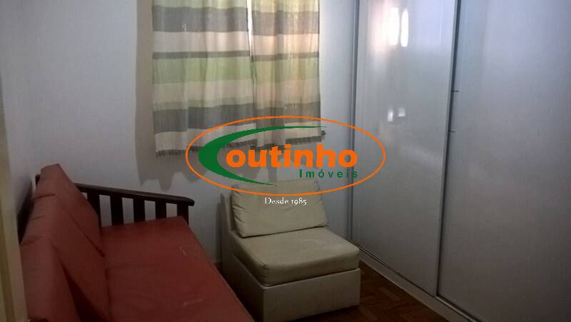 Apartamento à venda com 2 quartos, 70m² - Foto 27