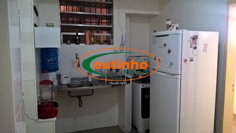 Apartamento à venda com 2 quartos, 70m² - Foto 29