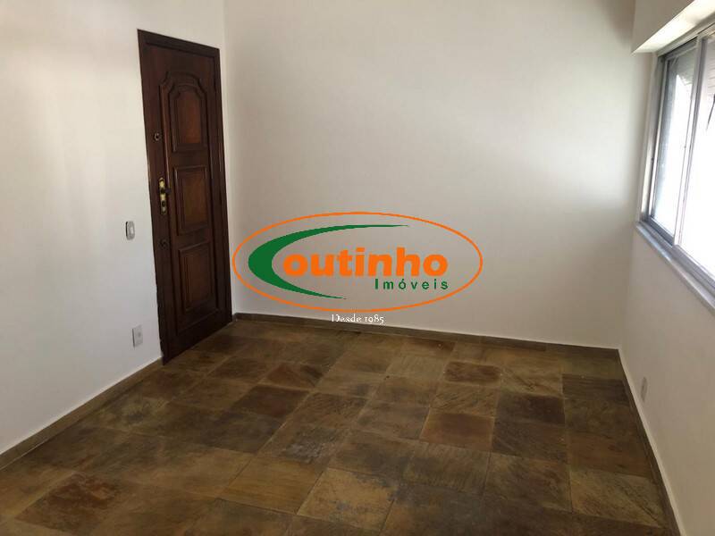 Apartamento à venda com 2 quartos, 75m² - Foto 29