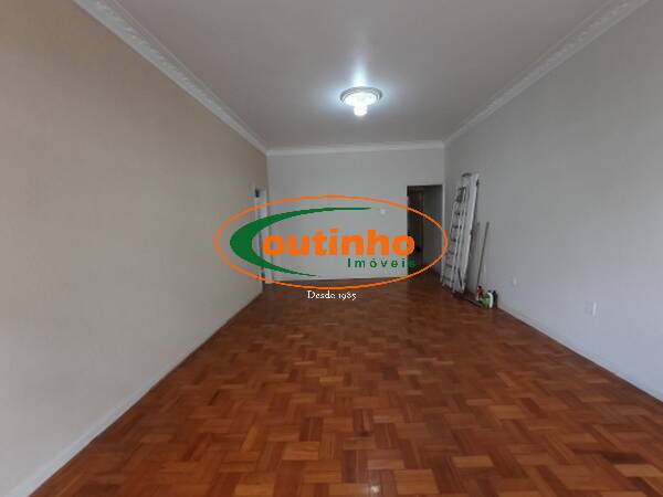 Apartamento à venda com 3 quartos, 90m² - Foto 3