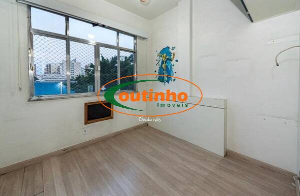 Apartamento à venda com 2 quartos, 61m² - Foto 26