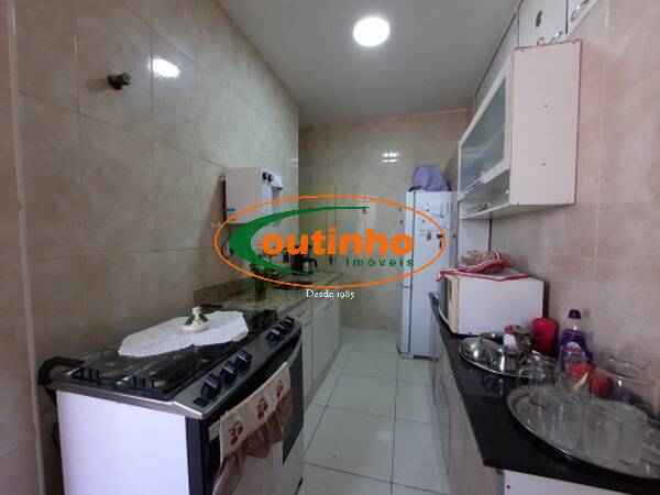 Apartamento à venda com 3 quartos, 110m² - Foto 13