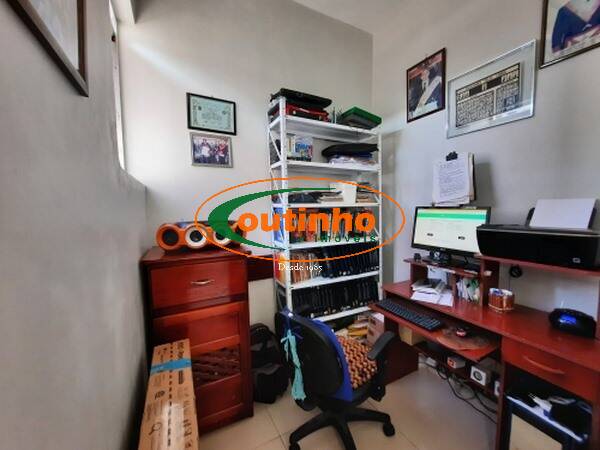 Apartamento à venda com 3 quartos, 110m² - Foto 19