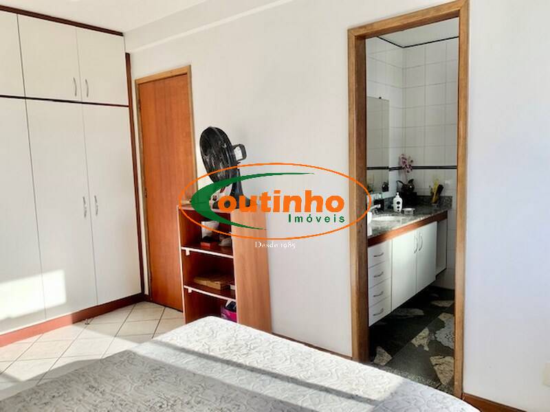 Casa à venda com 4 quartos, 238m² - Foto 34