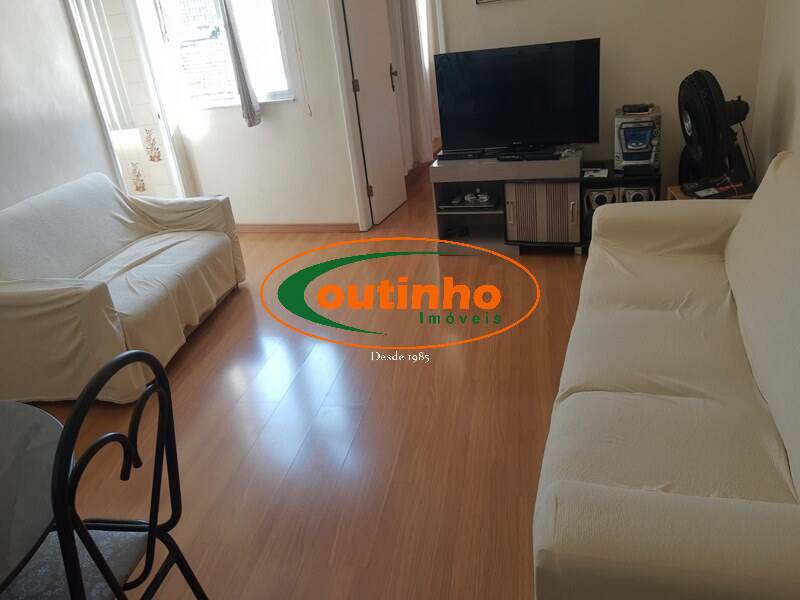 Apartamento à venda com 1 quarto, 40m² - Foto 1