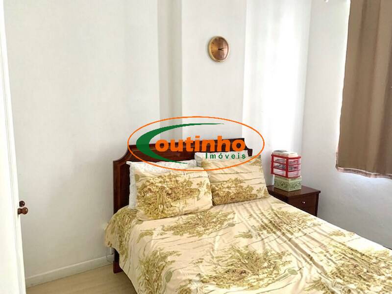 Apartamento à venda com 2 quartos, 69m² - Foto 3