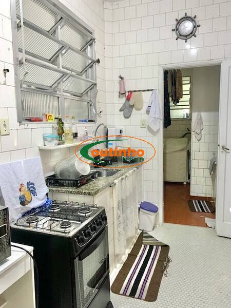 Apartamento à venda com 2 quartos, 69m² - Foto 10