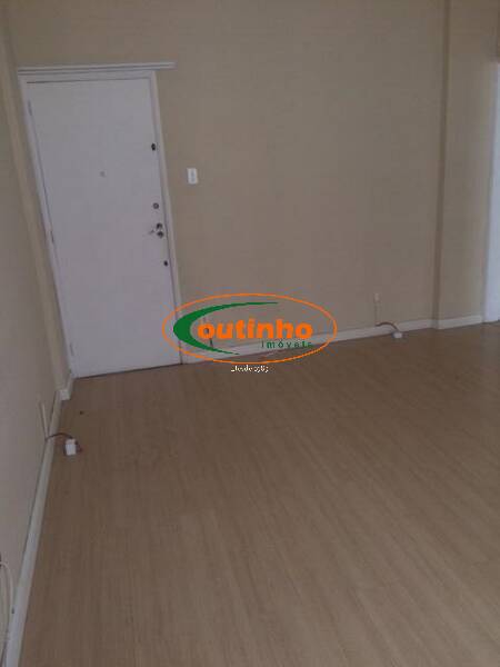 Apartamento à venda com 2 quartos, 69m² - Foto 21