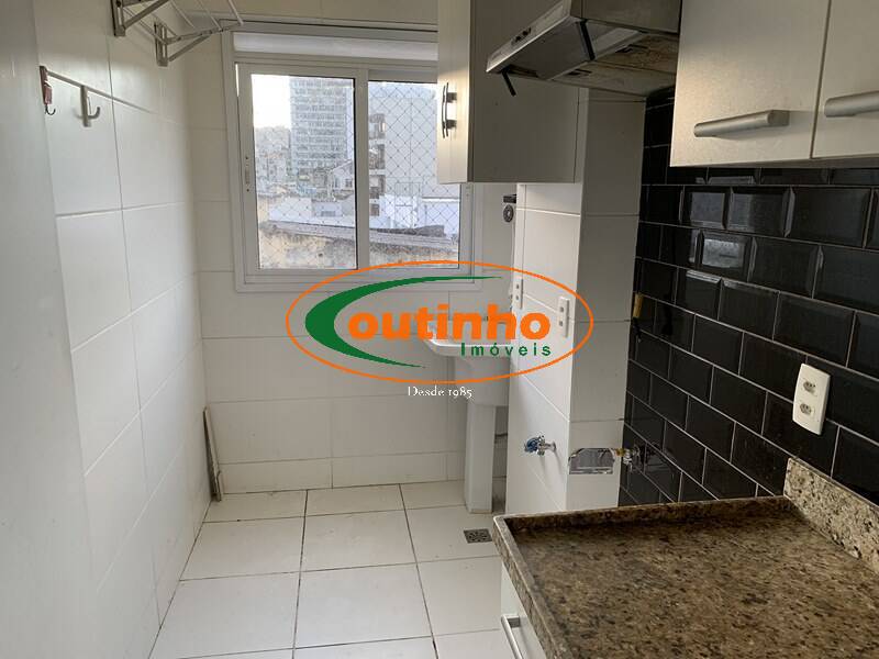 Apartamento à venda com 2 quartos, 65m² - Foto 22