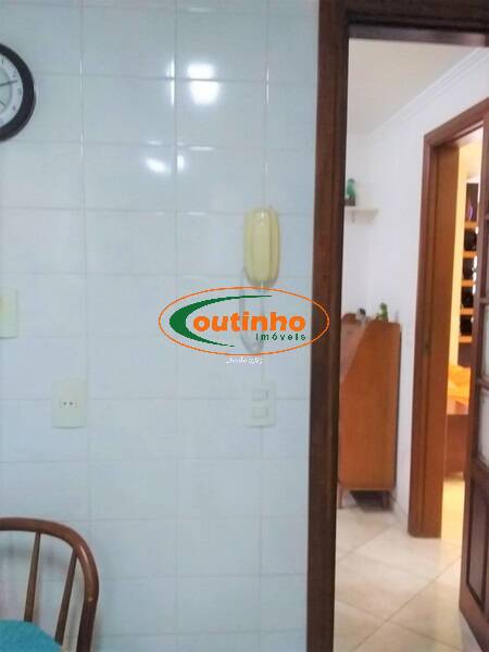 Apartamento à venda com 3 quartos, 135m² - Foto 23