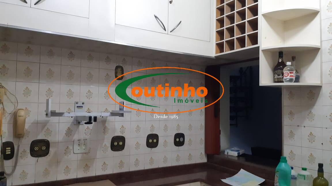 Casa à venda com 3 quartos, 158m² - Foto 14