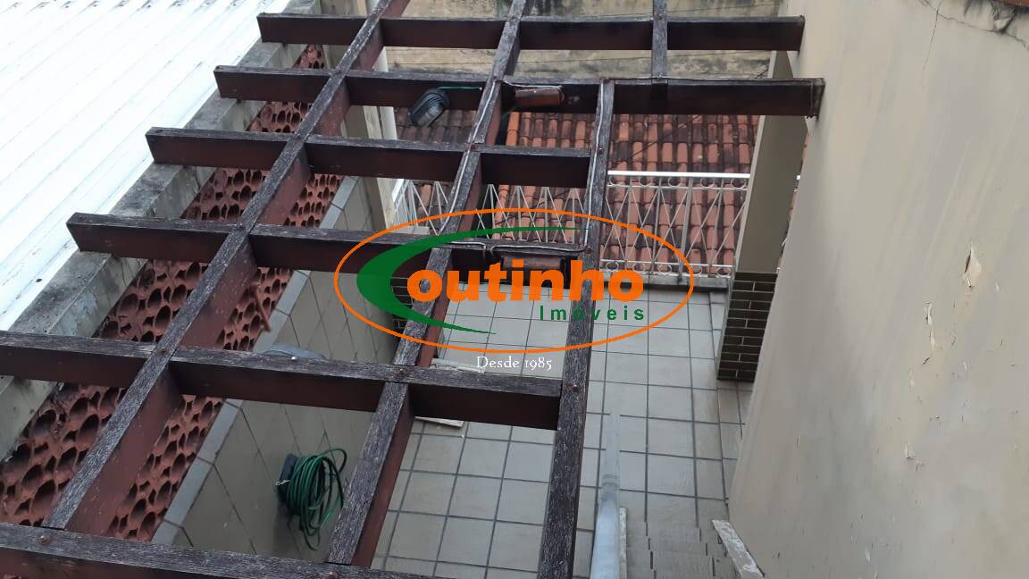 Casa à venda com 3 quartos, 158m² - Foto 29