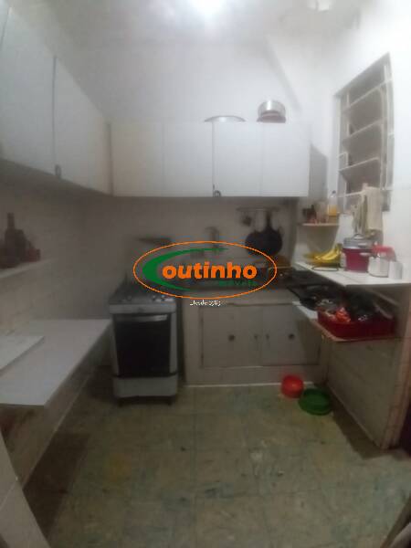 Apartamento à venda com 2 quartos, 85m² - Foto 5