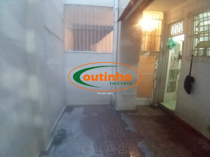 Apartamento à venda com 2 quartos, 85m² - Foto 15