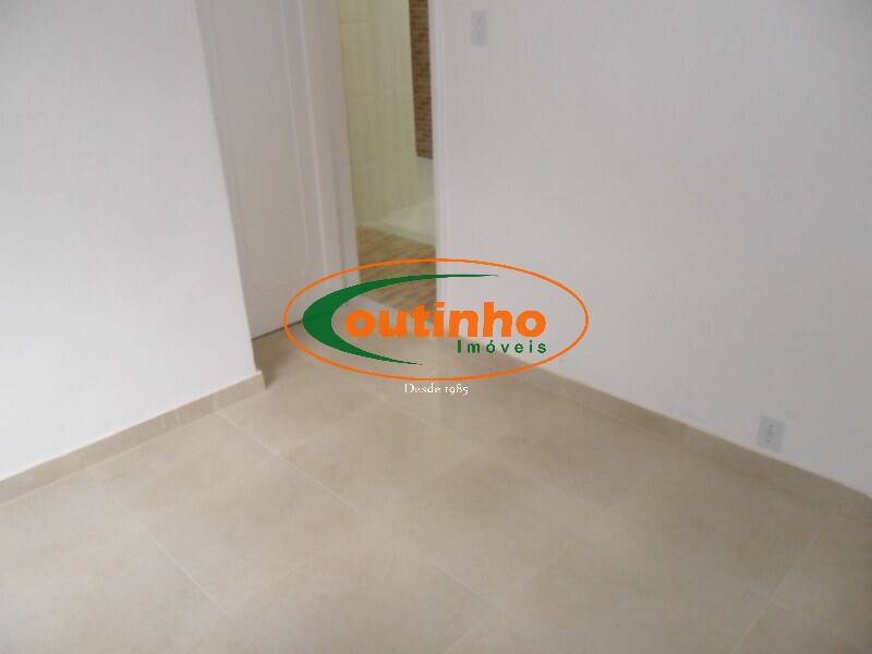 Apartamento à venda com 3 quartos, 75m² - Foto 14