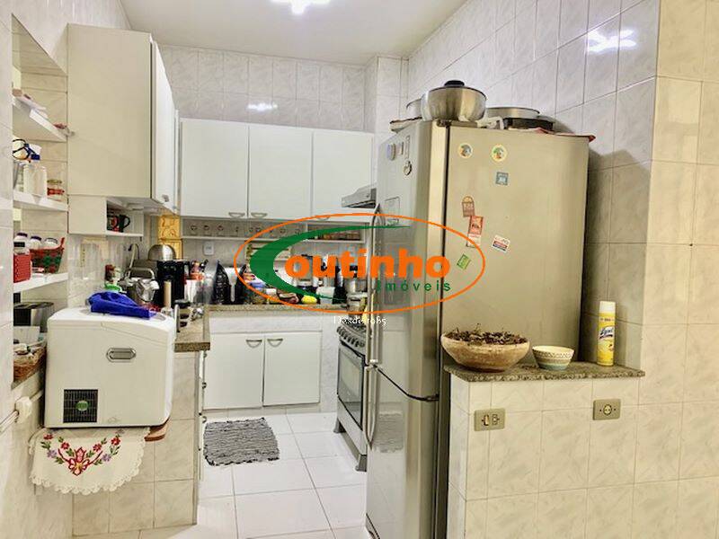 Apartamento à venda com 3 quartos, 140m² - Foto 20