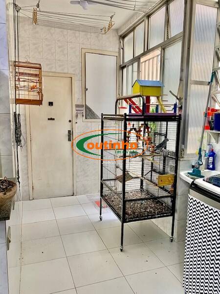 Apartamento à venda com 3 quartos, 140m² - Foto 23