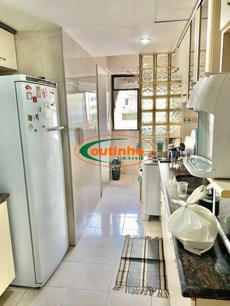 Apartamento à venda com 3 quartos, 99m² - Foto 15