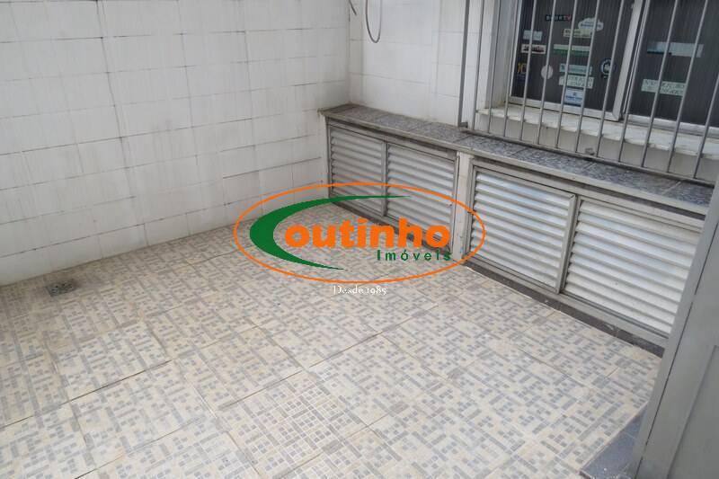 Apartamento à venda com 3 quartos, 80m² - Foto 22