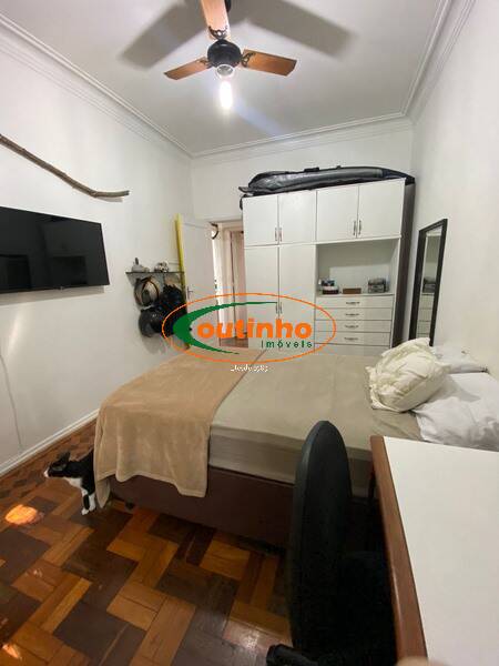 Apartamento à venda com 3 quartos, 75m² - Foto 4