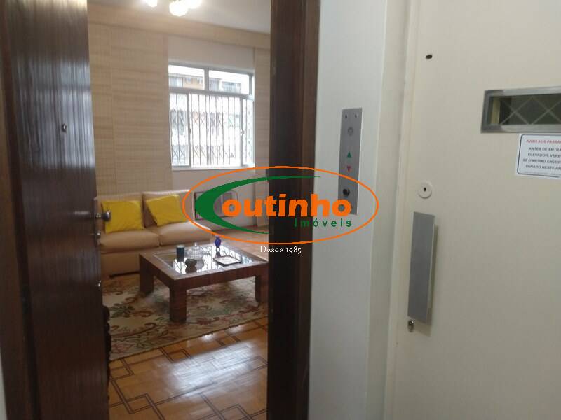 Apartamento à venda com 4 quartos, 180m² - Foto 6