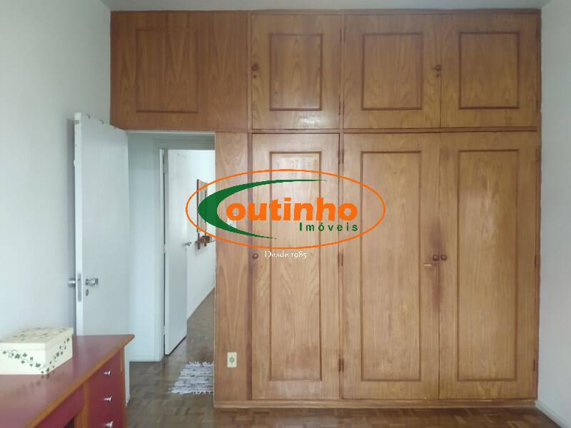 Apartamento à venda com 4 quartos, 180m² - Foto 18