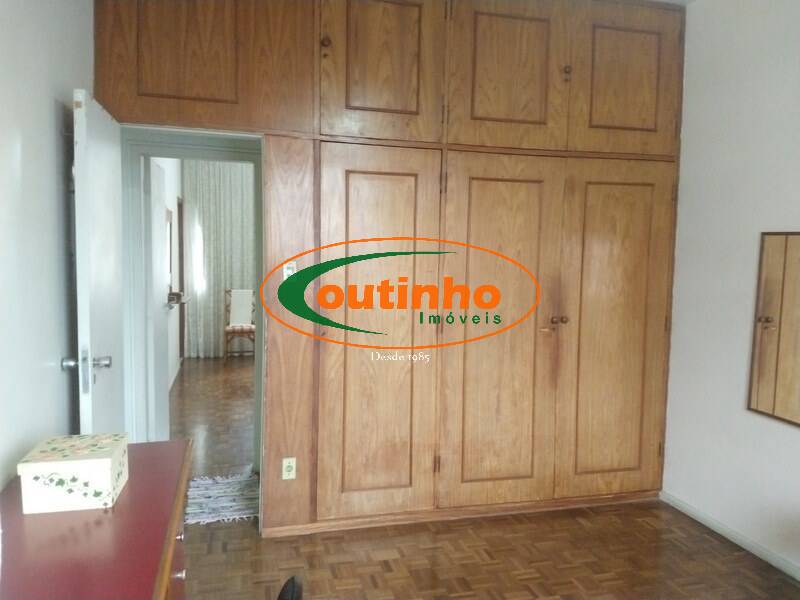 Apartamento à venda com 4 quartos, 180m² - Foto 19