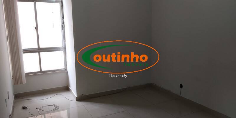 Apartamento à venda com 2 quartos, 62m² - Foto 22