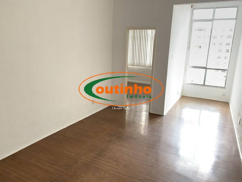 Apartamento à venda com 2 quartos, 72m² - Foto 3