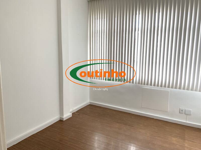 Apartamento à venda com 2 quartos, 72m² - Foto 4