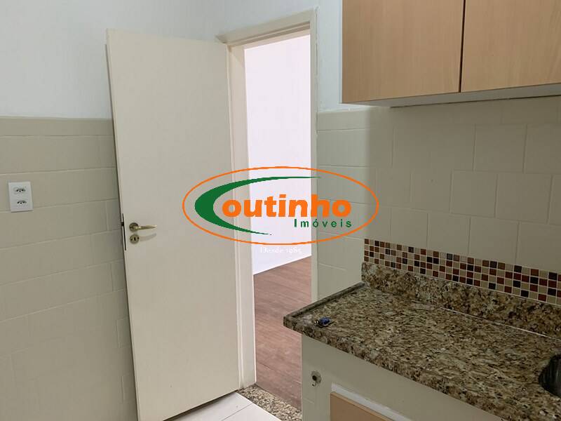 Apartamento à venda com 2 quartos, 72m² - Foto 19