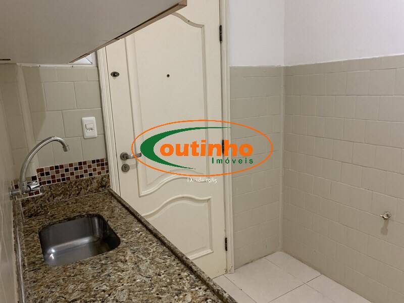 Apartamento à venda com 2 quartos, 72m² - Foto 15